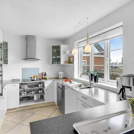 Three-bedroom In Romo