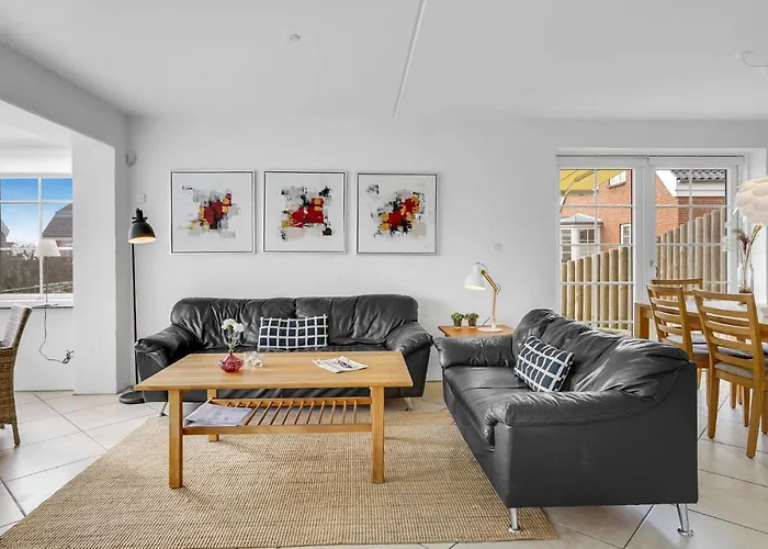 Three-bedroom In * Romo